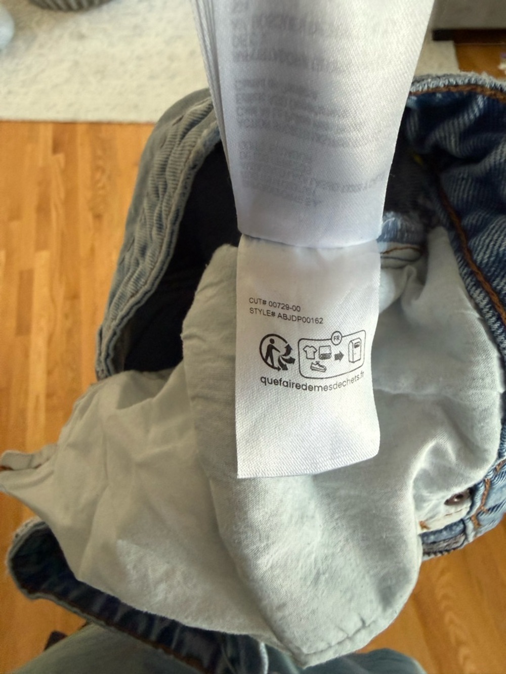 Billabong Light Wash Blue Denim Jeans with Label - Picture 5 of 6